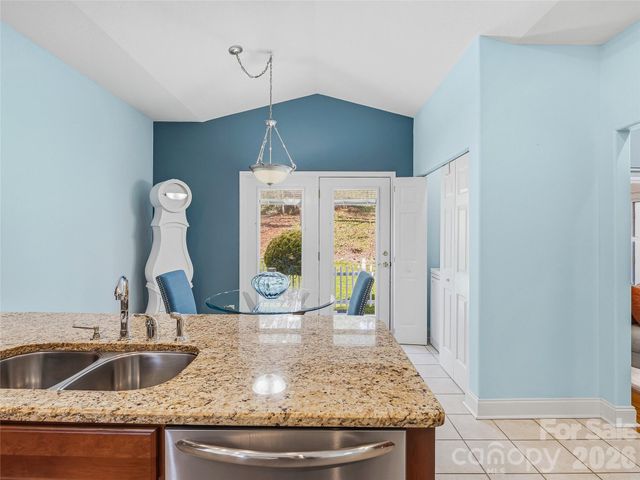 23 Holiday Drive, Arden, NC 28704