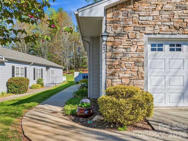 23 Holiday Drive, Arden, NC 28704