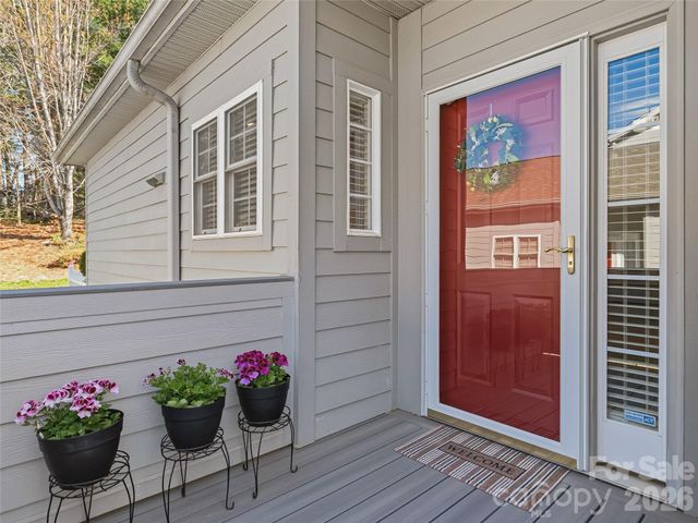 23 Holiday Drive, Arden, NC 28704