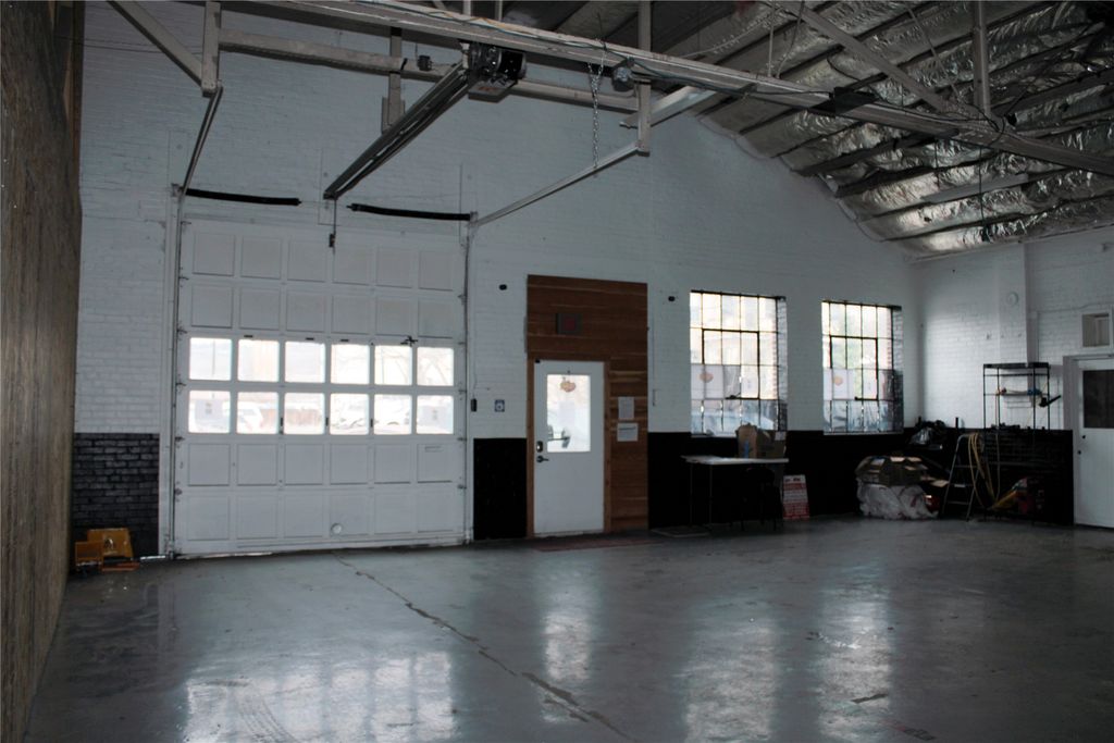 127 S 4th Street W, Missoula, MT 59801 photo 2