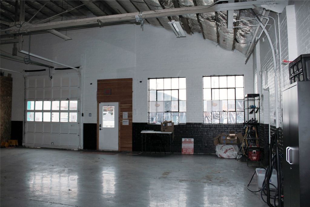 127 S 4th Street W, Missoula, MT 59801 photo 3