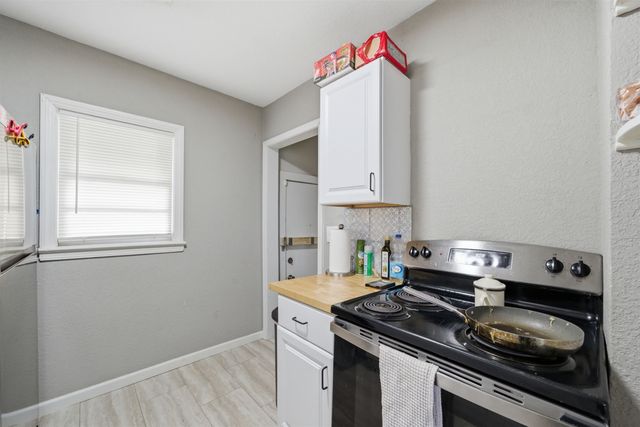 3333 E Bayley St, Wichita, KS 67218