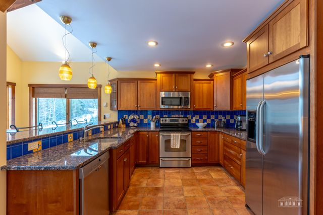 36 Desiree Lane, Lake Placid, NY 12946