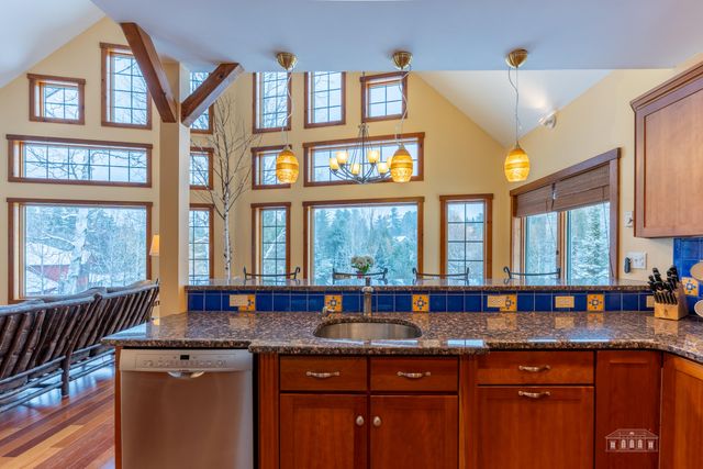 36 Desiree Lane, Lake Placid, NY 12946