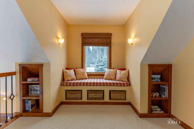 36 Desiree Lane, Lake Placid, NY 12946