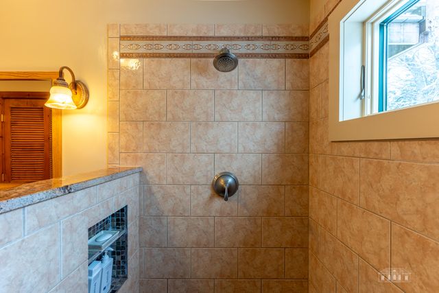 36 Desiree Lane, Lake Placid, NY 12946