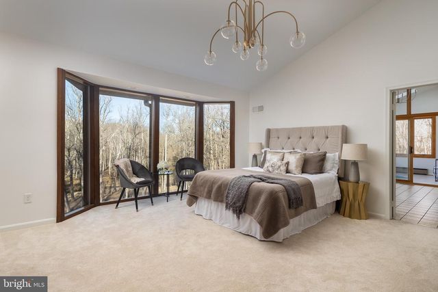 1416 LADY BIRD DR, Mclean, VA 22101