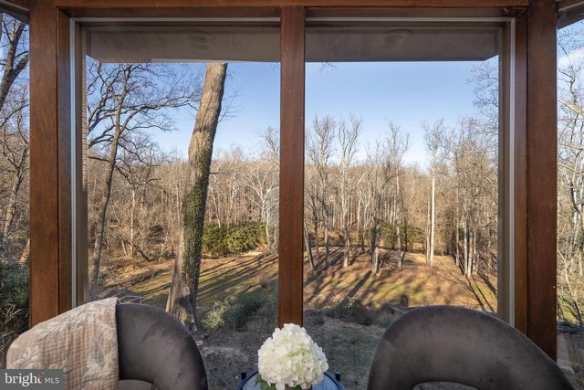 1416 LADY BIRD DR, Mclean, VA 22101