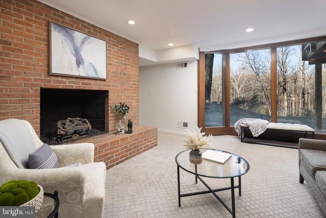 1416 LADY BIRD DR, Mclean, VA 22101