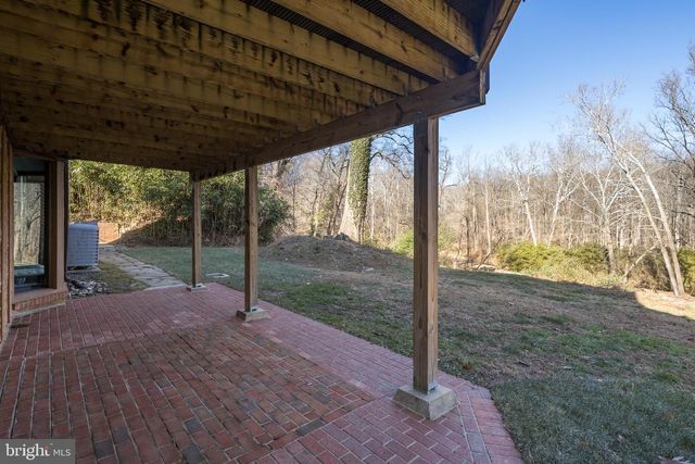 1416 LADY BIRD DR, Mclean, VA 22101