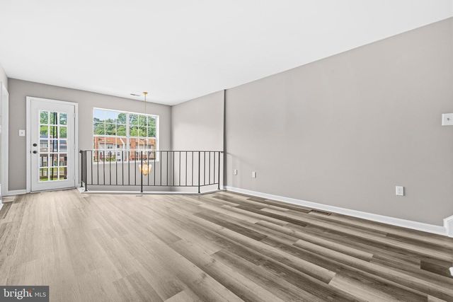 7822 CHAPEL COVE DR, Laurel, MD 20707
