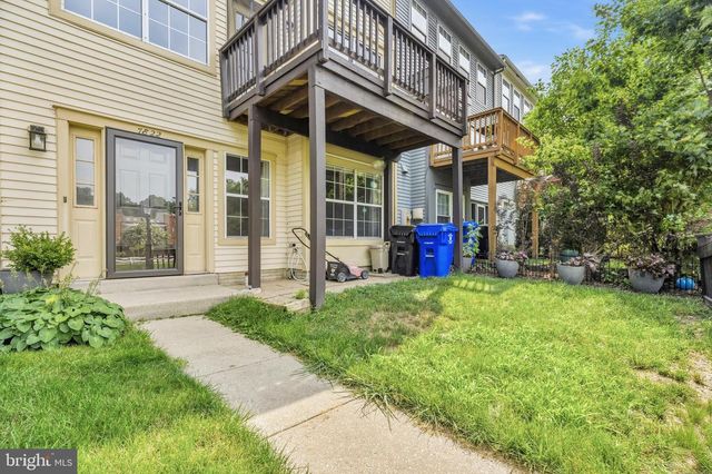 7822 CHAPEL COVE DR, Laurel, MD 20707
