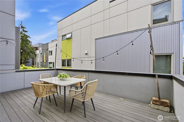 1901 25th Avenue S, Seattle, WA 98144
