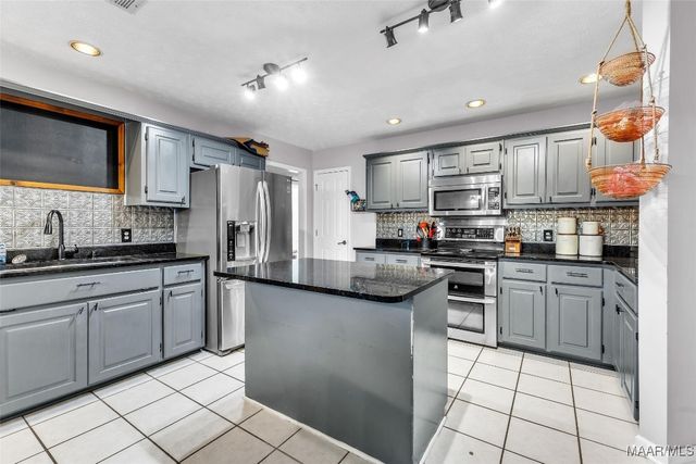 227 Mcrae Road, Deatsville, AL 36022