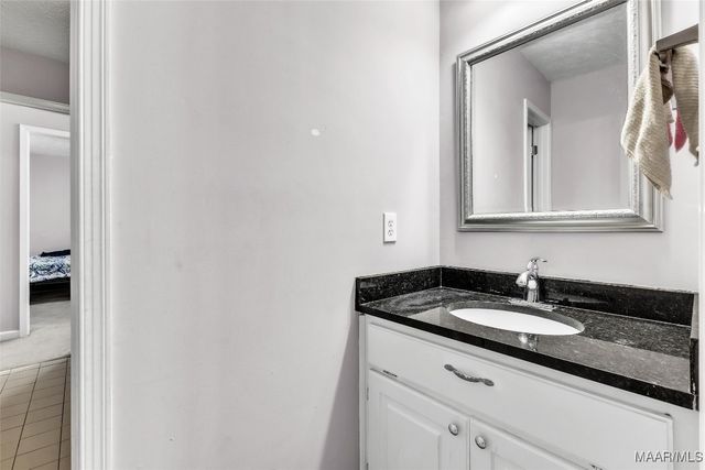 227 Mcrae Road, Deatsville, AL 36022