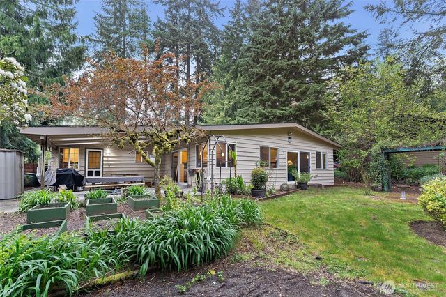18483 47th Place NE, Lake Forest Park, WA 98155