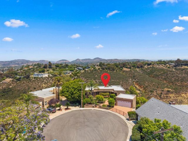 4391 Middlesex Drive, San Diego, CA 92116