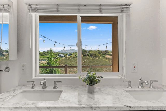 4391 Middlesex Drive, San Diego, CA 92116