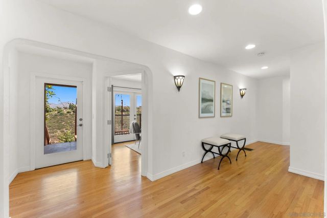4391 Middlesex Drive, San Diego, CA 92116