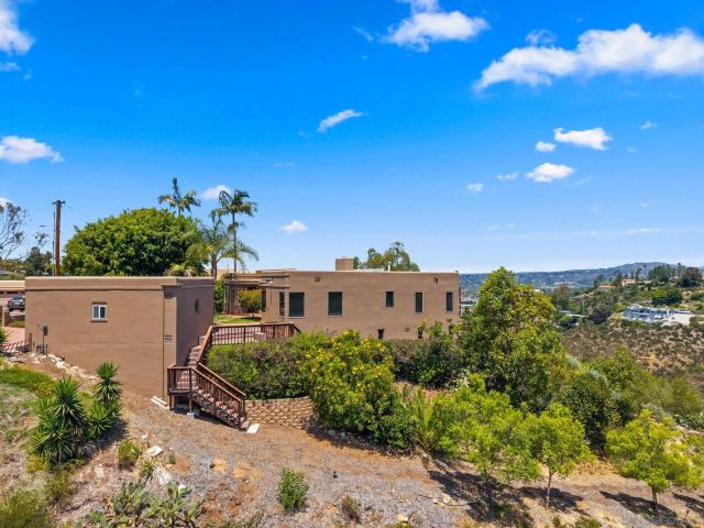 4391 Middlesex Drive, San Diego, CA 92116