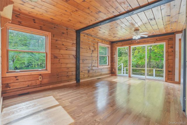 755 Glasco Turnpike, Saugerties, NY 12477
