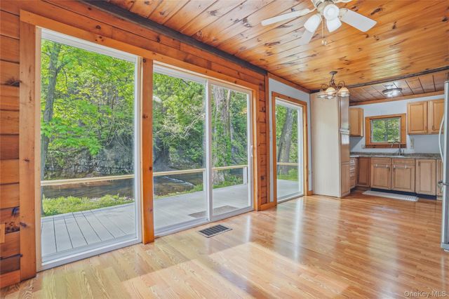 755 Glasco Turnpike, Saugerties, NY 12477