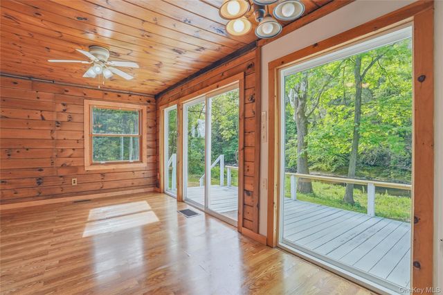 755 Glasco Turnpike, Saugerties, NY 12477