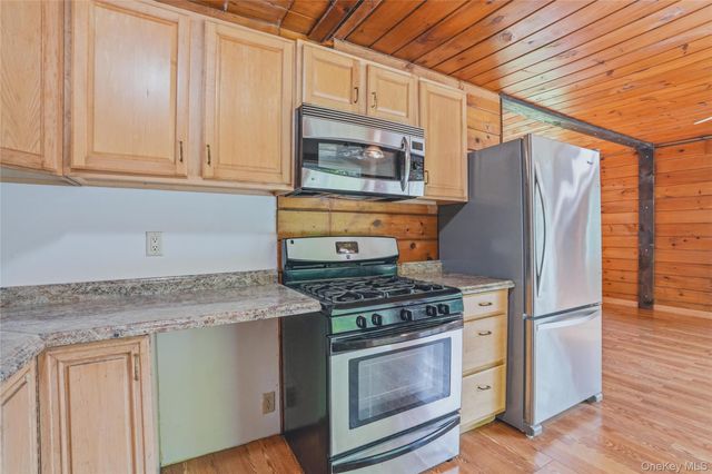 755 Glasco Turnpike, Saugerties, NY 12477