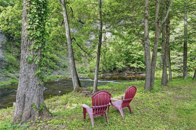 755 Glasco Turnpike, Saugerties, NY 12477