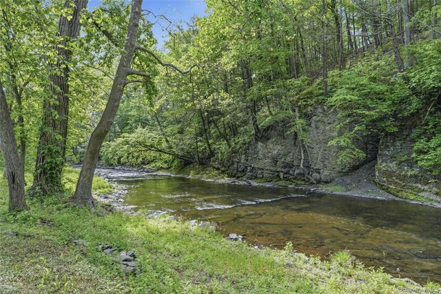 755 Glasco Turnpike, Saugerties, NY 12477