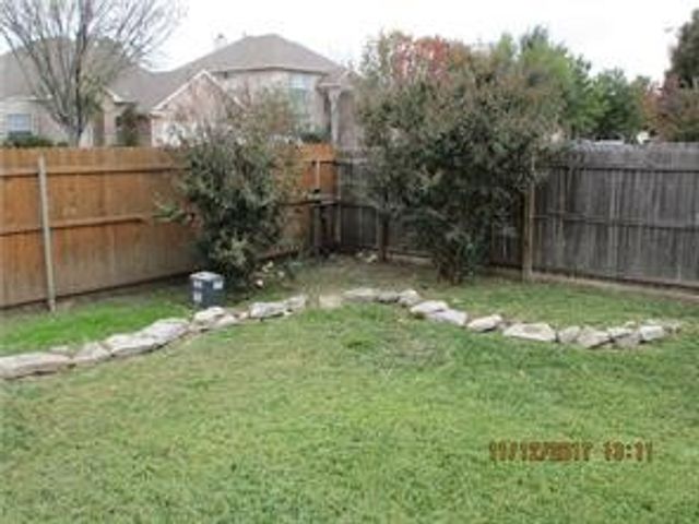 601 Babbling Brook Drive, Saginaw, TX 76179