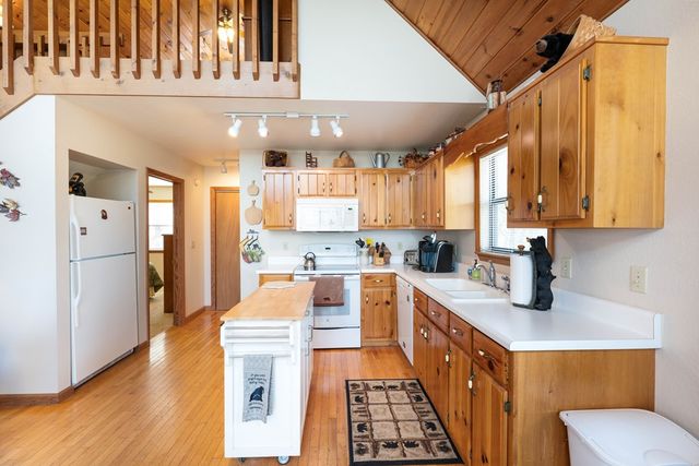 1595 Country Walk, Murphy, NC 28906