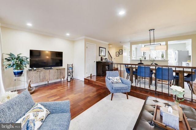 7812 SOLOMON SEAL DR, Springfield, VA 22152