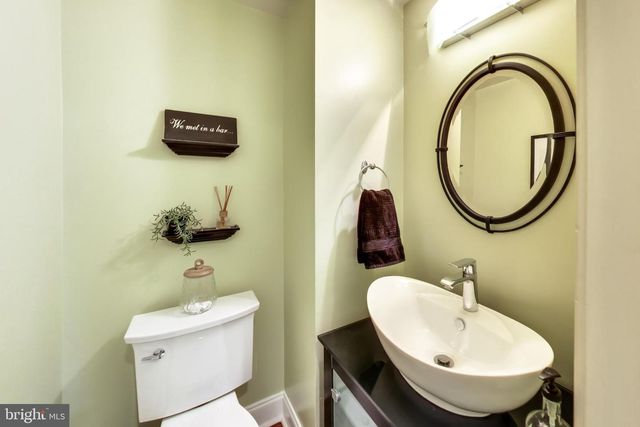 7812 SOLOMON SEAL DR, Springfield, VA 22152