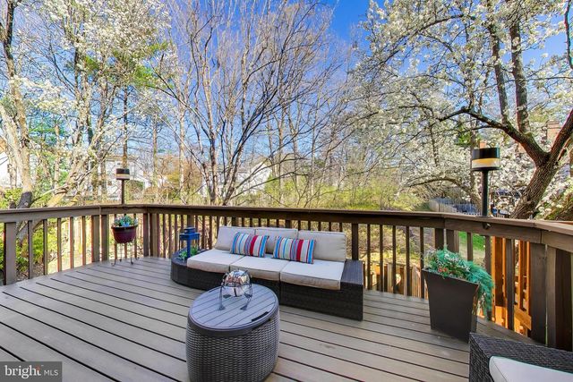 7812 SOLOMON SEAL DR, Springfield, VA 22152