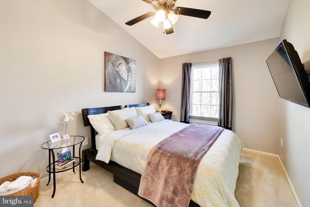 7812 SOLOMON SEAL DR, Springfield, VA 22152