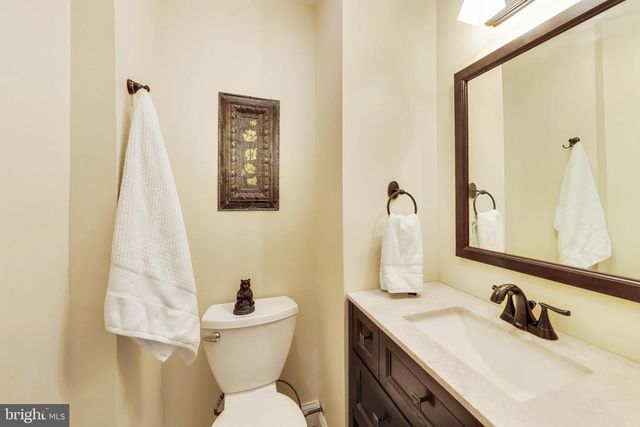 7812 SOLOMON SEAL DR, Springfield, VA 22152