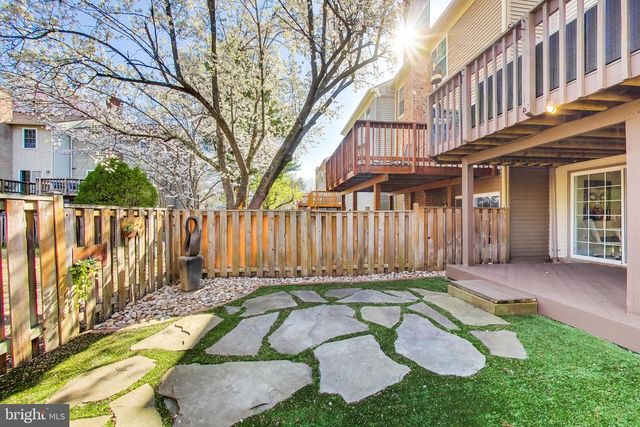 7812 SOLOMON SEAL DR, Springfield, VA 22152