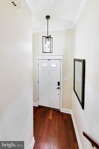 7812 SOLOMON SEAL DR, Springfield, VA 22152