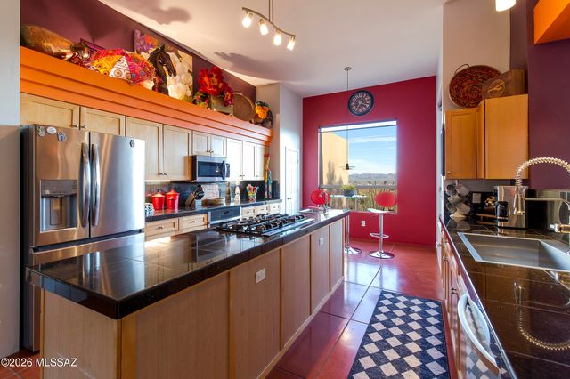 5635 W Setting Sun Place, Tucson, AZ 85743