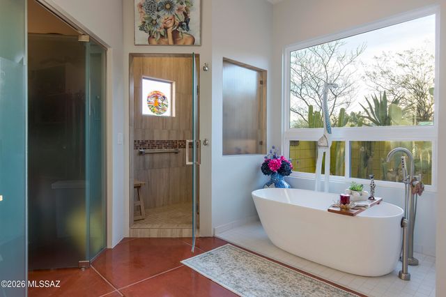 5635 W Setting Sun Place, Tucson, AZ 85743