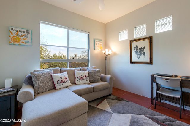 5635 W Setting Sun Place, Tucson, AZ 85743