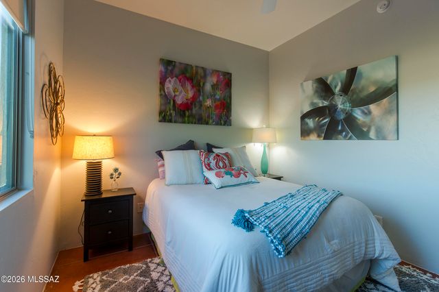 5635 W Setting Sun Place, Tucson, AZ 85743