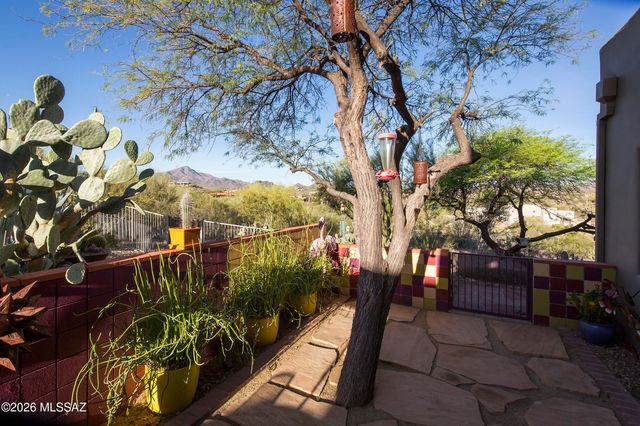 5635 W Setting Sun Place, Tucson, AZ 85743