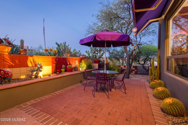 5635 W Setting Sun Place, Tucson, AZ 85743
