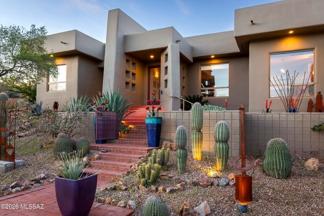 5635 W Setting Sun Place, Tucson, AZ 85743