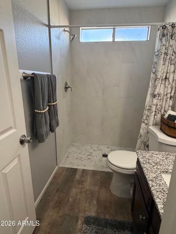 5831 W MURIEL Drive, Glendale, AZ 85308