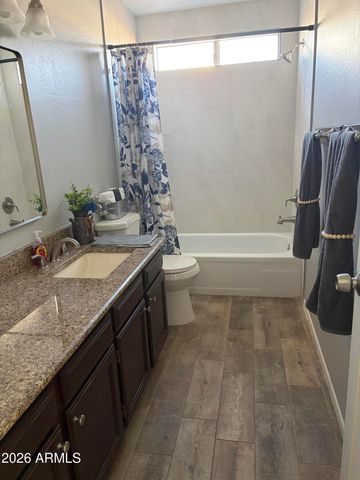 5831 W MURIEL Drive, Glendale, AZ 85308