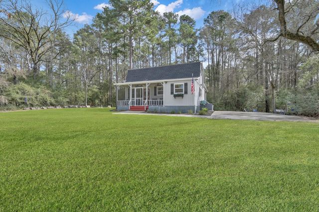 727 Shoreline Drive, Trinity, TX 75862