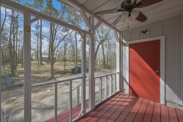 727 Shoreline Drive, Trinity, TX 75862